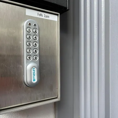 Zuarin Seeblick - Ganzes Direkt Am Schlossgarten Von Mit Dschungelfeeling Schwerin (Mecklenburg-Vorpommern)